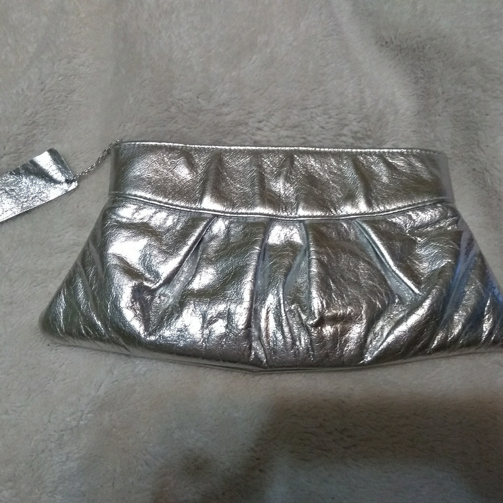 Metallic Clutch